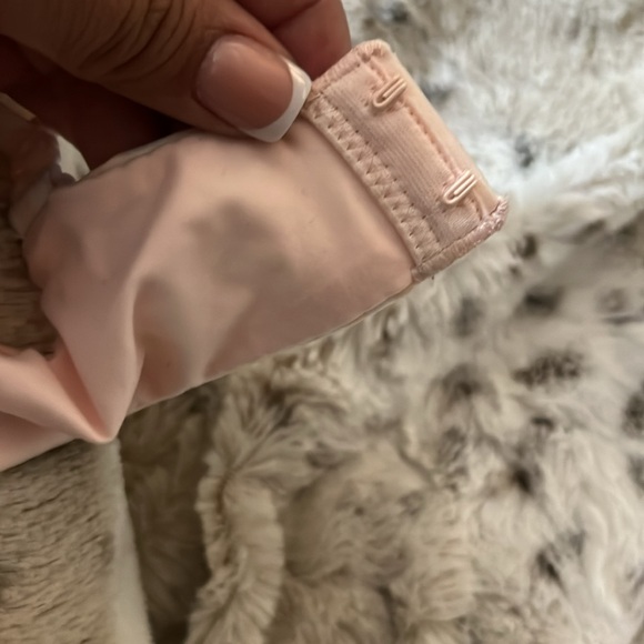 Victoria's Secret Women'sBody by Victoria Full Coverage Lightly Lined T-ShirtBra - Picture 5 of 8